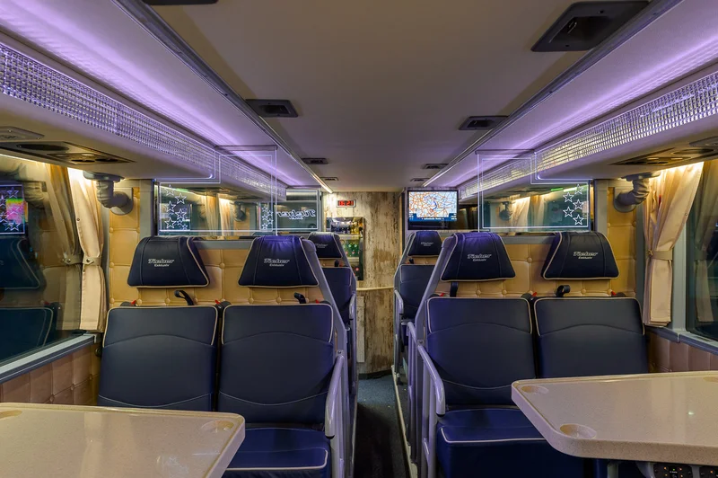 Bistro-Schlafbus Blue Diamond / Bild 6