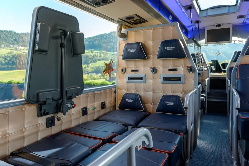 Bistro-Schlafbus Blue Diamond / Bild 2