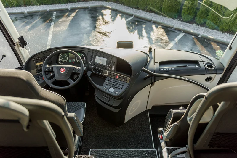 Panorama-Lounge Bus / Bild 9