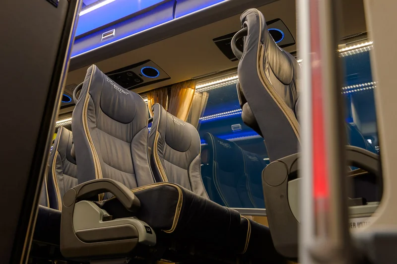 Bistro-Schlafbus Blue Diamond / Bild 7