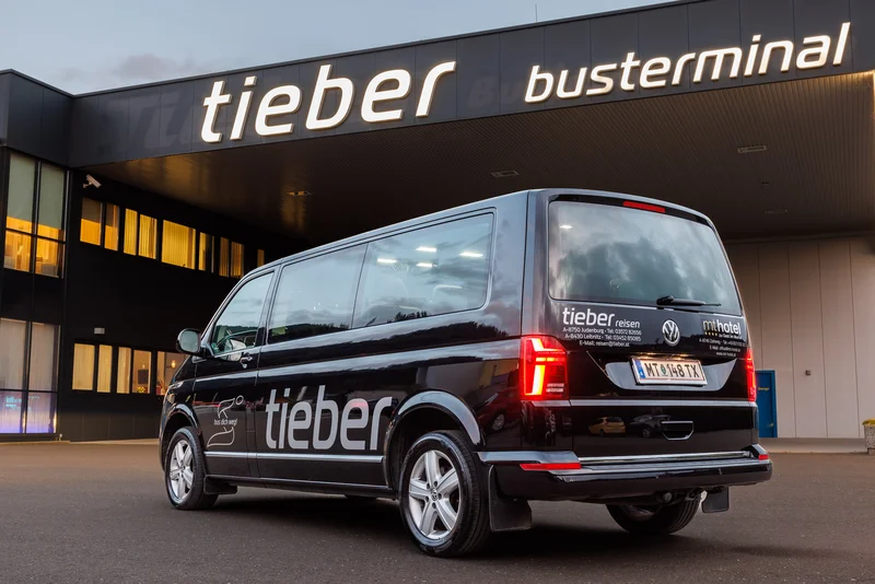 VW Caravelle Comfortline 2 / Bild 2