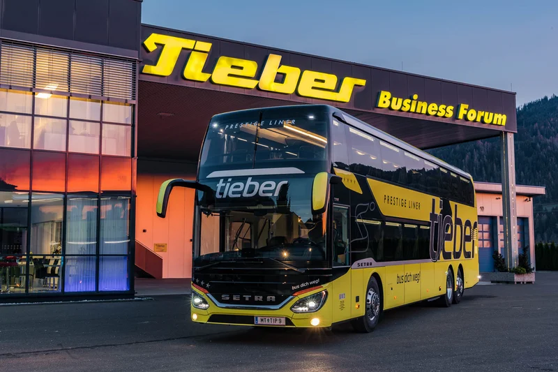 Bistrobus Prestige-Liner / Bild 1