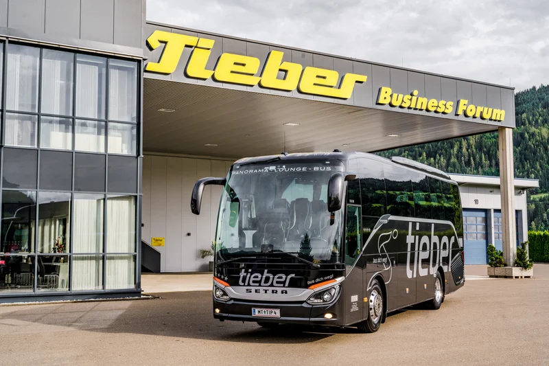 Panorama-Lounge Bus / Bild 2