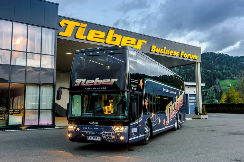 Bistro-Schlafbus Blue Diamond / Bild 1