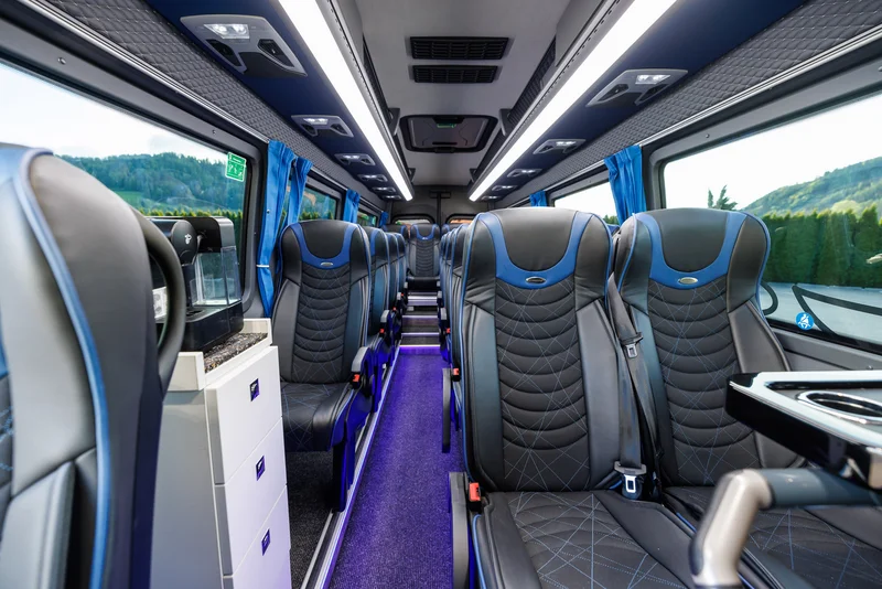 Mercedes-Benz Sprinter / Bild 2