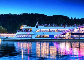 Ganslessen am Kristallschiff